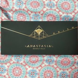 Anastasia Beverly Hills Prism Eyeshadow Palette